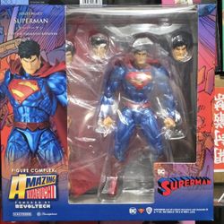 Revoltech Superman