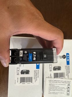 Eaton BR 15A & 20A AFCI / GFCI Circuit Breakers – New in Box