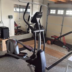 Pro Form Eliptical Work Out Machine 