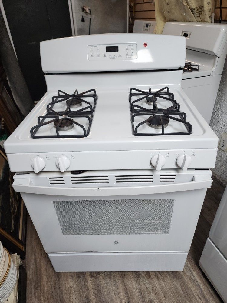 GE Stove