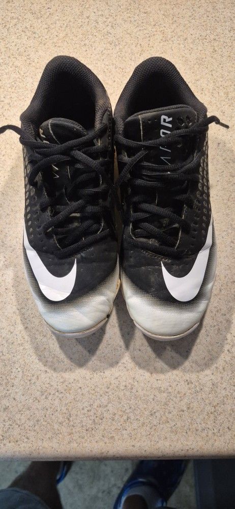 Nike Vapor Baseball Cleats Size 5 Under Armor Bryce Harper Baseball Cleats Size 4.5