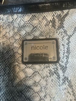 Ladies hand bag