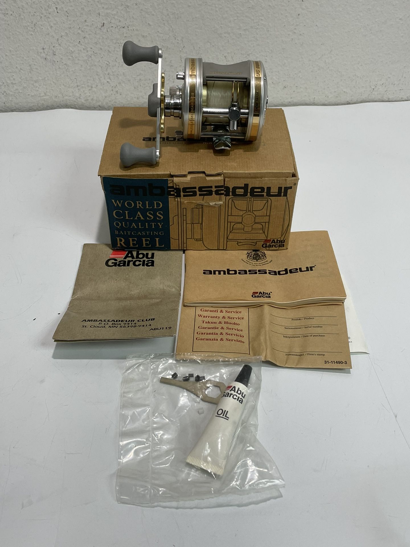 Abu Garcia Ambassadeur Baitcasting ~ Ultra Cast UC 5600 C ~ 4 Bearing ~ 5.1:1
