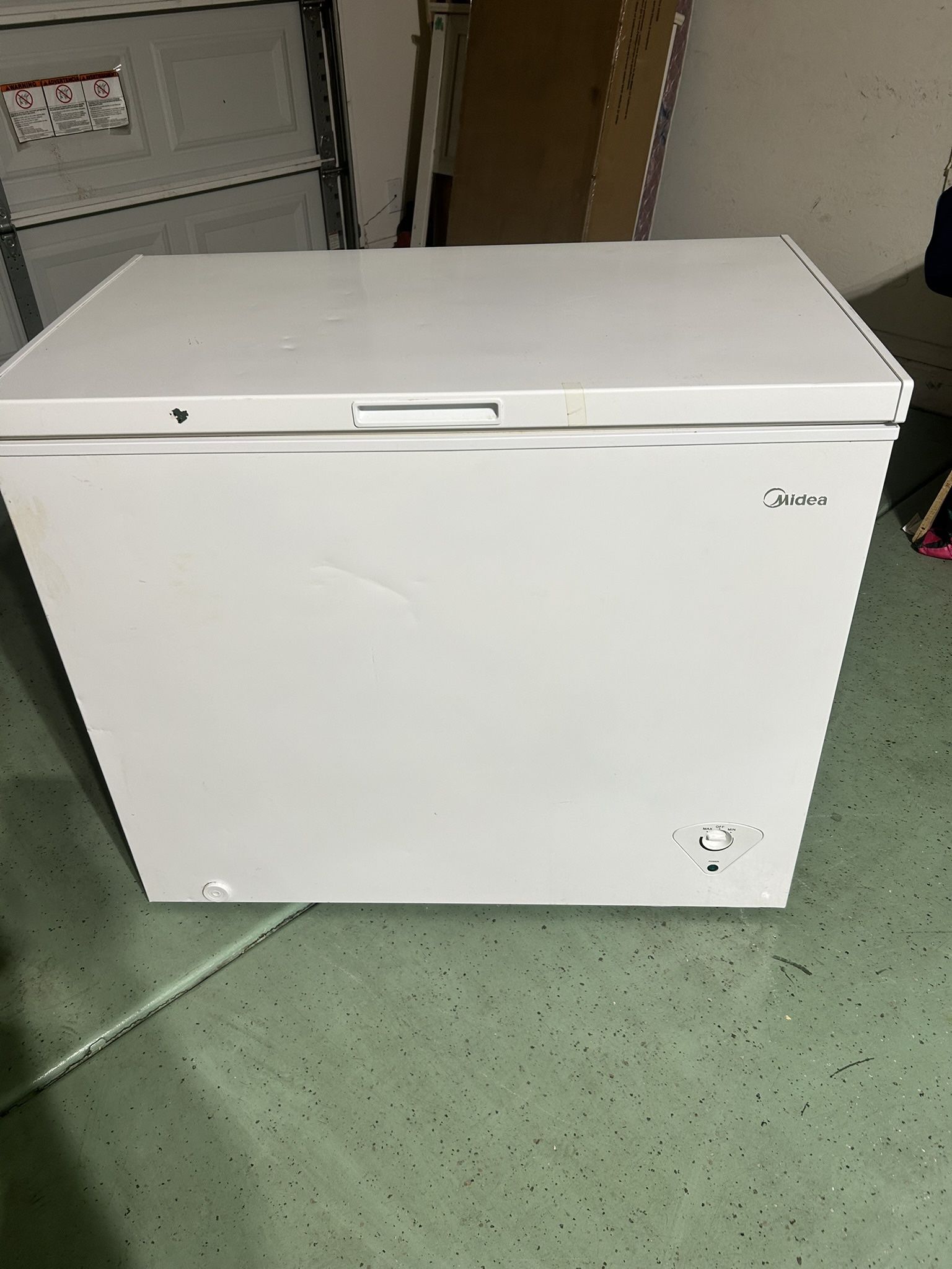 Deep Freezer, Hardly Used. Great Condition.
