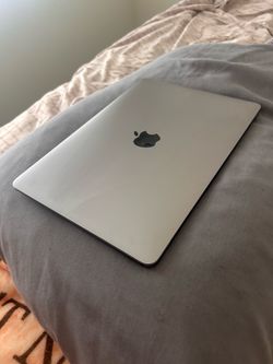 Apple MacBook