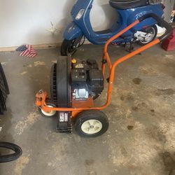 Leaf Blower 