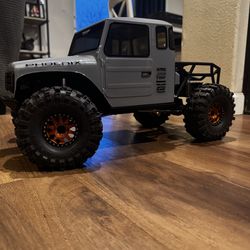 Upgraded Vanquish VS4-10 Phoenix RTR 1/10 Electric Off-Road RC Car Rock Crawler Truck Grey
