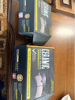 Brand new Ceramic brake pads