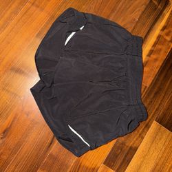 black lululemon shorts size 2 high rise length 4