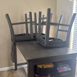 FREE TABLE 