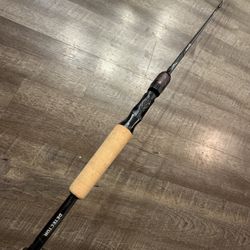 Daiwa Steeze 6’8”  Light Action Casting Fishing Rod. Like New. 
