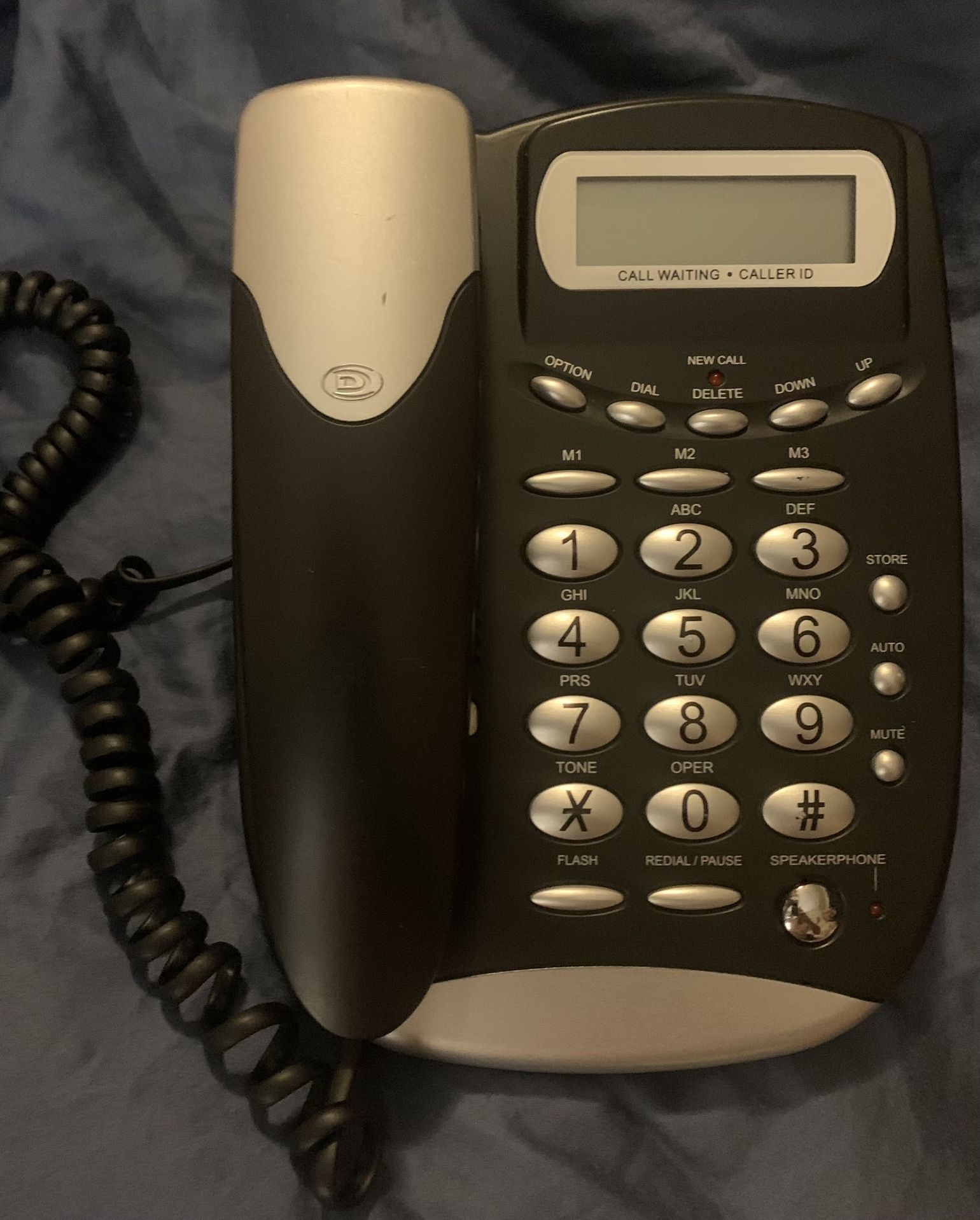 DURABRAND MODEL # PH-5595 (HAC) VINTAGE PHONE, W/ CALLER ID, CALL WAITING AND SPEAKER