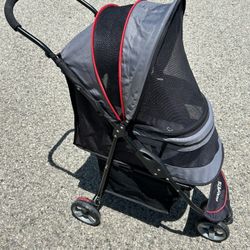 Dog stroller 
