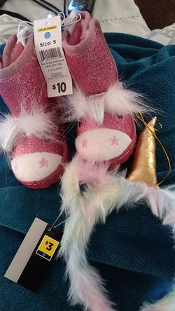 Unicorn boots with a unicorn headband $8