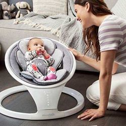 Munchkin Bluetooth Enabled Lightweight Baby Swing with Natural Sway in 5 Ranges