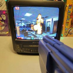 PS1 PS2 Area 51 w/ Zapper Video Game Arcade Set