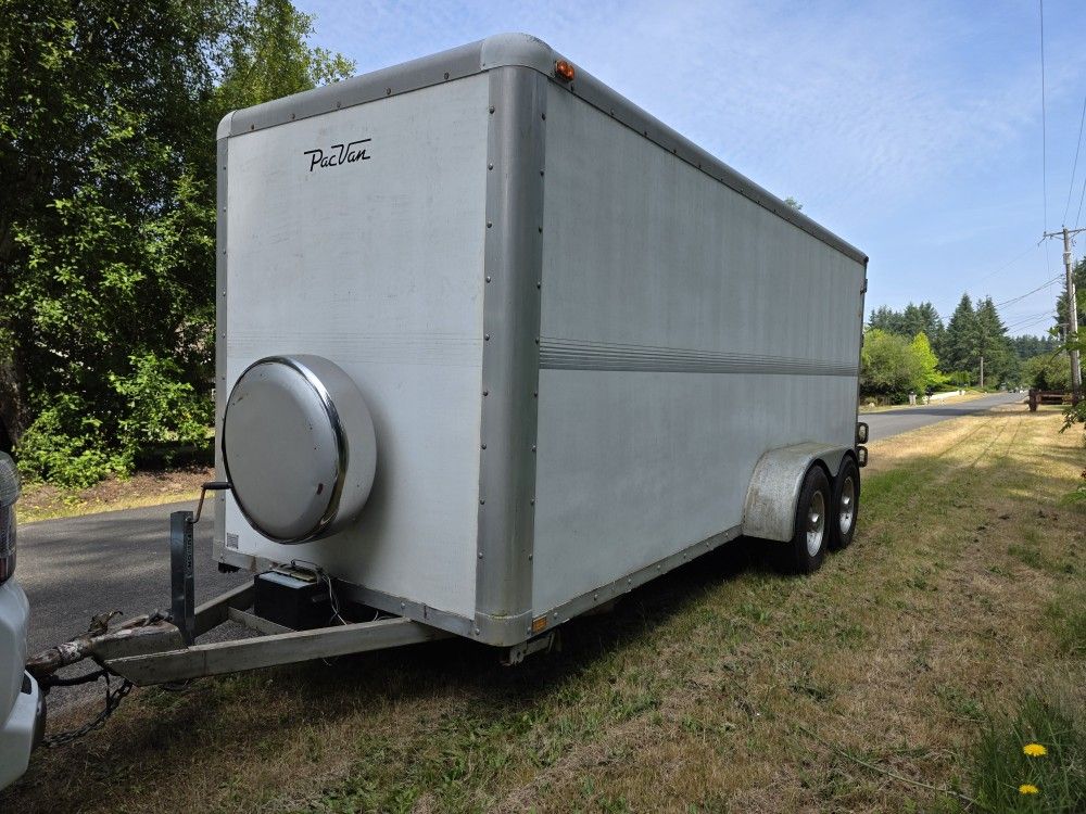 Enclosed Trailer 6x18 HD 10K With Title