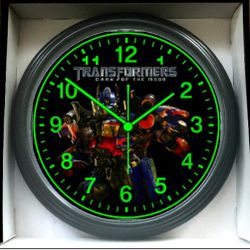Optimus Prime Transformers Glow In The Dark Wall Clock New!
