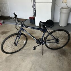 Roadmaster Adventures 700 Bike.  Like New