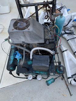 Single head air compressor 