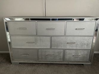 Glam Mirrored Dresser
