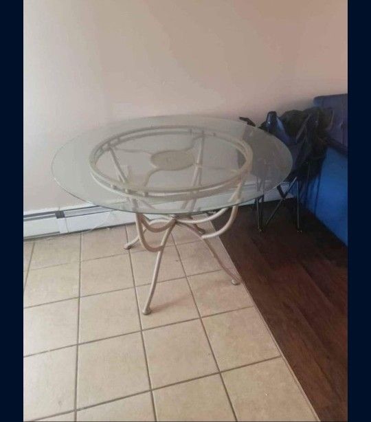 Round Glass Table (Like New)