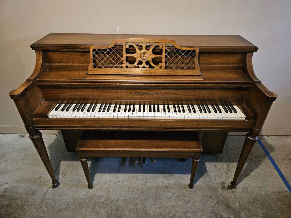 Kohler&Campbell Piano 