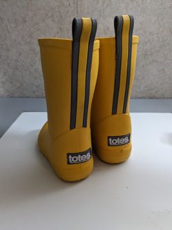 Totes Boots
