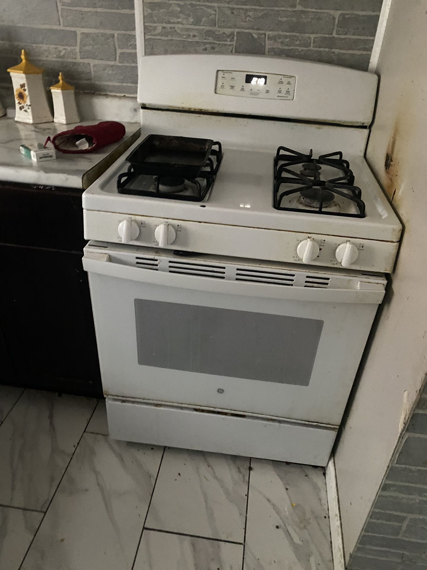 Stove & Refrigerator Set