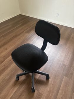 Rolling chair