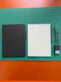 reMarkable Paper Pro w book folio