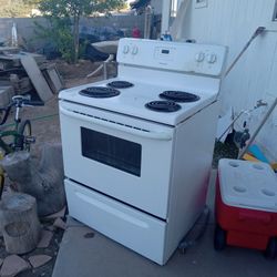 Frigidaire Electric Stove
