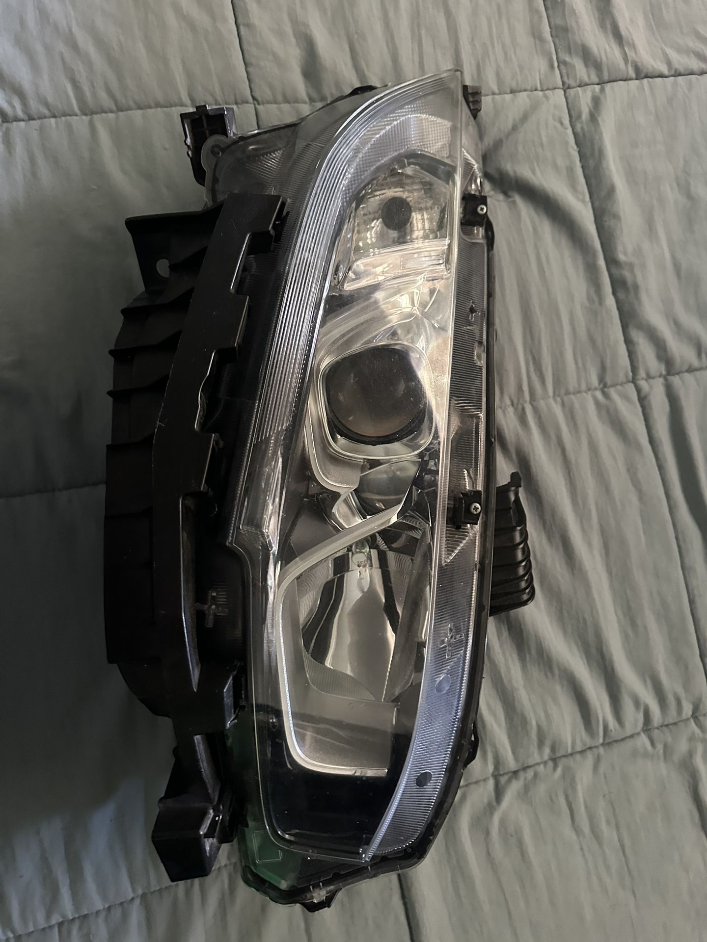 Honda Civic Halogen Headlight (Right)