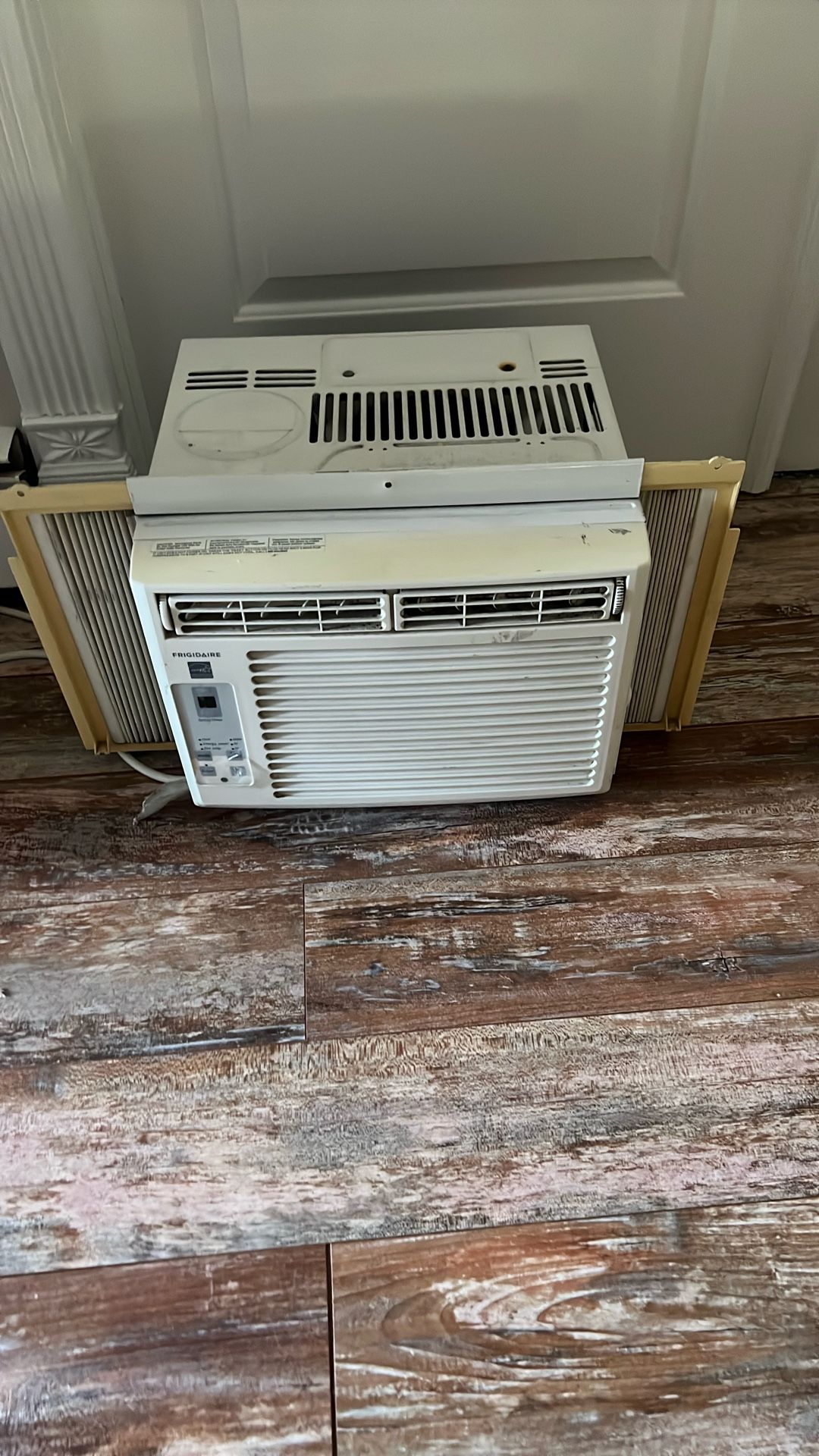 Frigidaire AC Window Unit