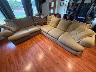 Large L-Shaped Sectional Sofa FREE