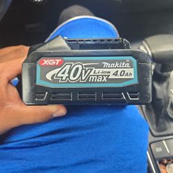 XGT 40V MAKITA 4.0Ah BATTERY 