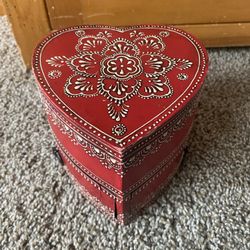 Vintage Country Western Rustic Wooden Heart Hinged Jewelry Box 6”
