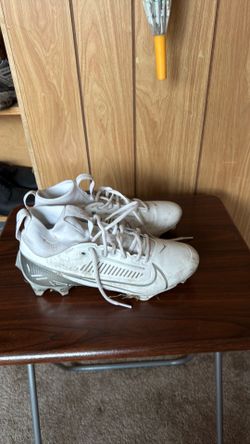 Football cleats