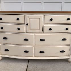 FREE. Dresser with mirror.
