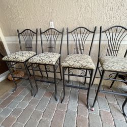 4 Bar Stools Great Condition! 