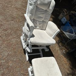 Free Rocking Chair With Ottoman