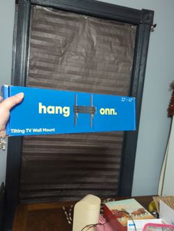 Tilting TV Wall Mount 32 -47 Inches Brand New