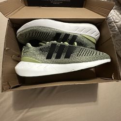 Adidas Swift Run 22 