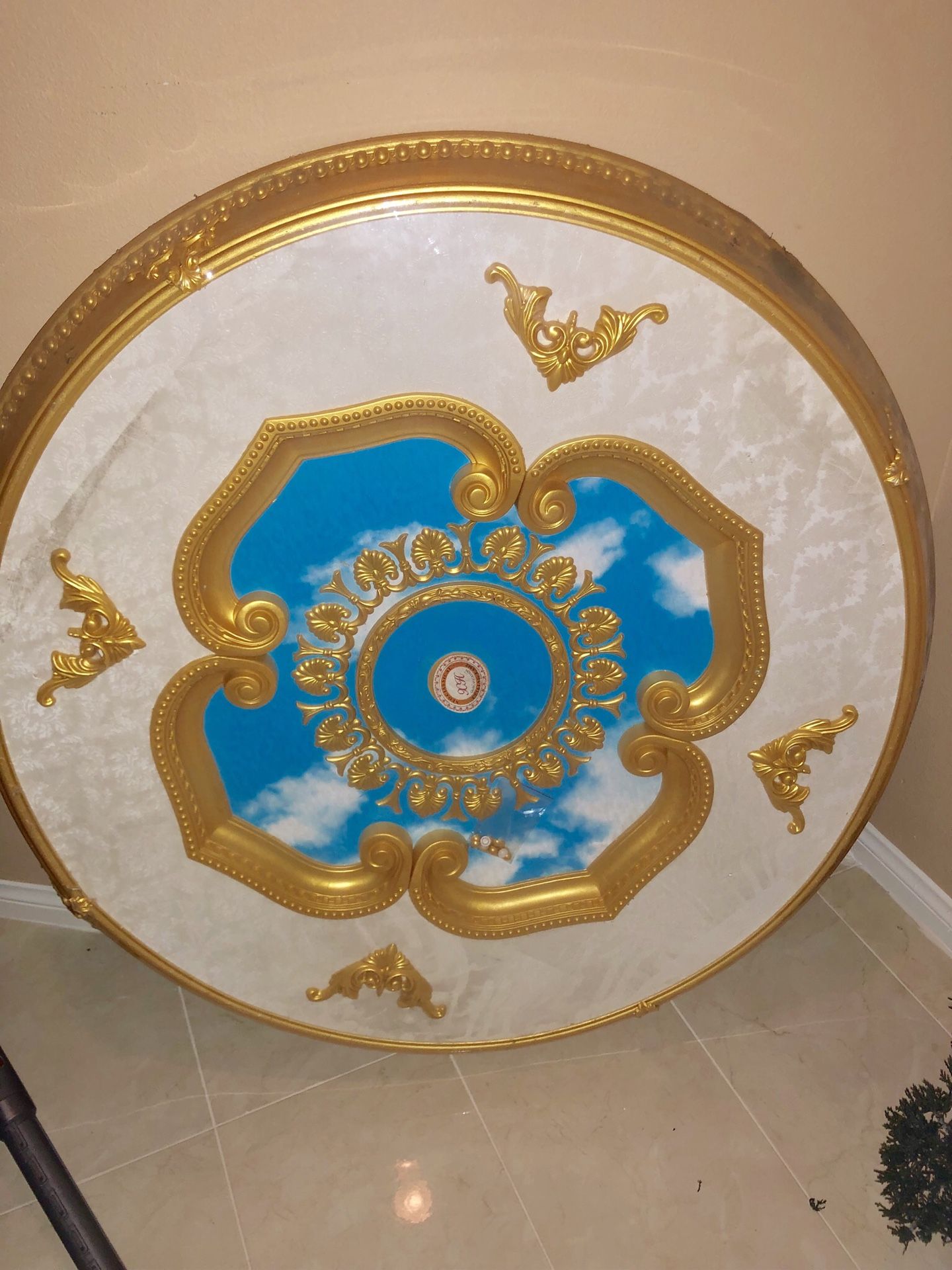 Beautiful 43” Michelangelo brand ceiling medallion for chandelier/ lights etc