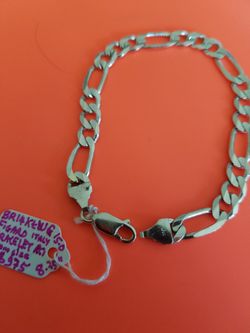 14K White Gold Figaro Bracelet 8.25"in Lenght 8mm In Size Made In Italy