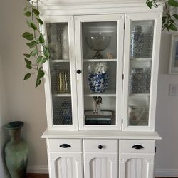 Farm House China Cabinet Cabinet 