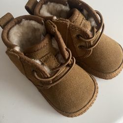 Infant Uggs 0/1