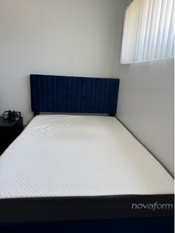 Double bedframe + Mattress