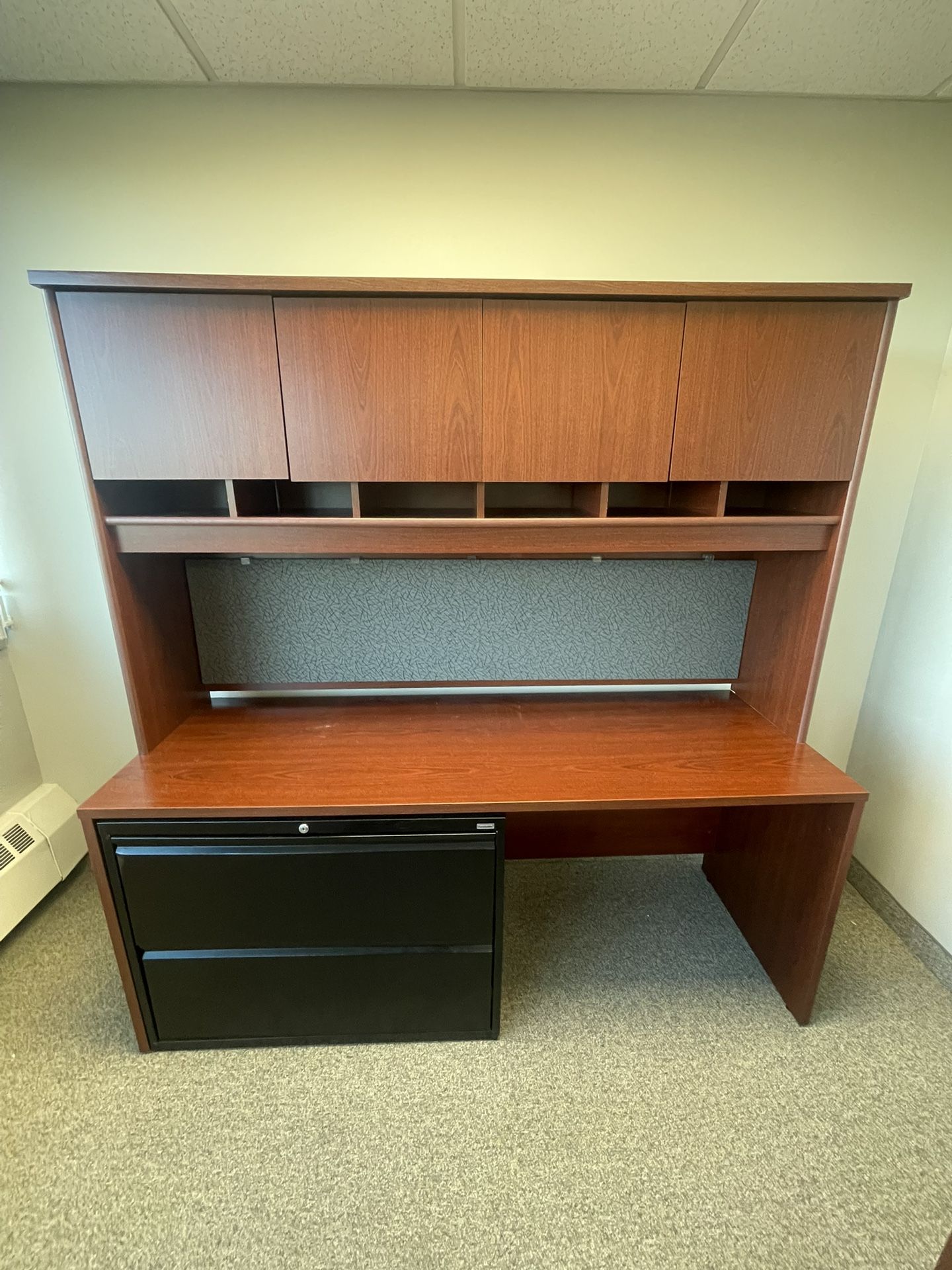 Office Hutch