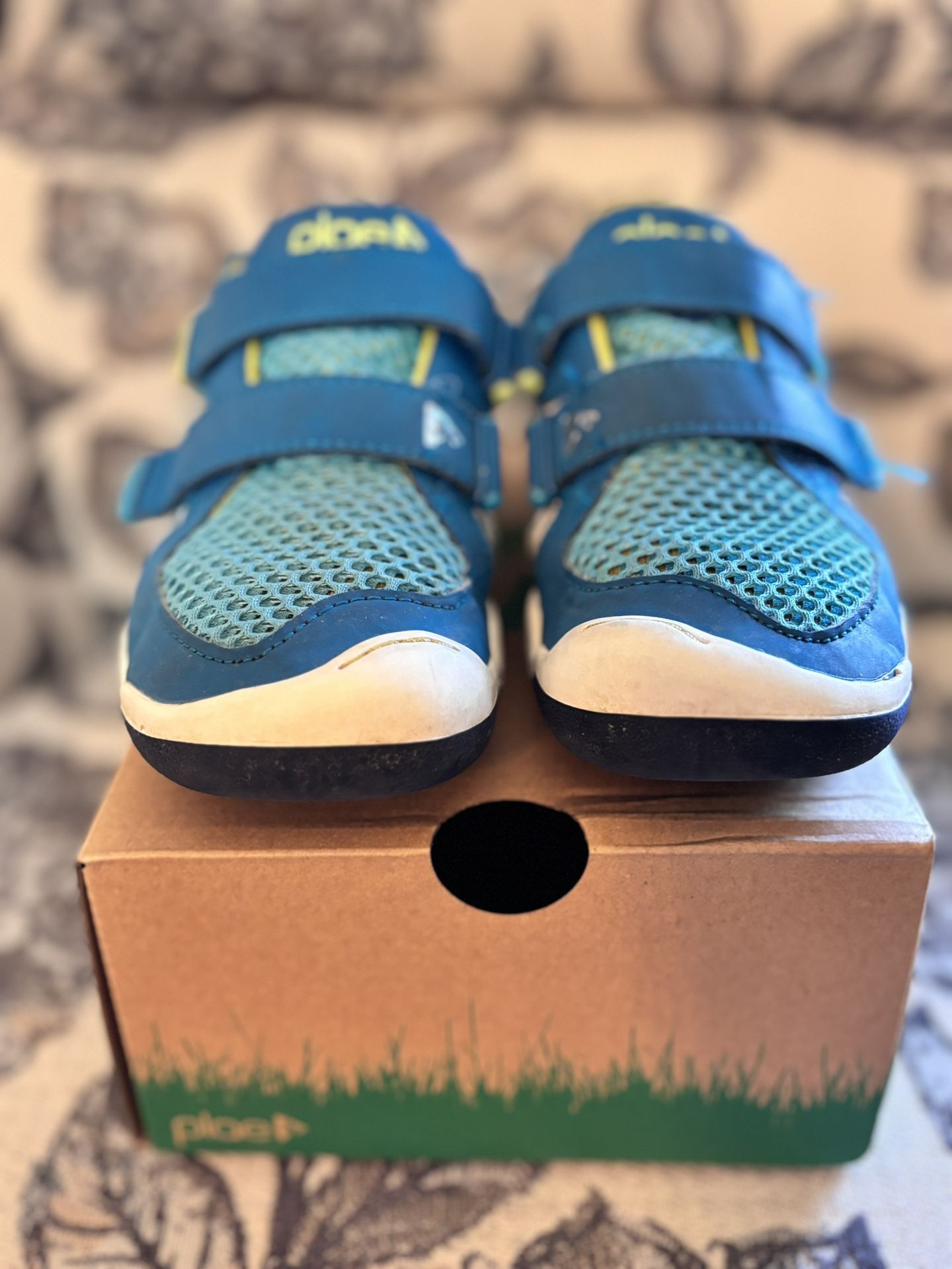 KIDS WASHABLE SNEAKERS! Plae Kids size 13 *GREAT CONDITION*